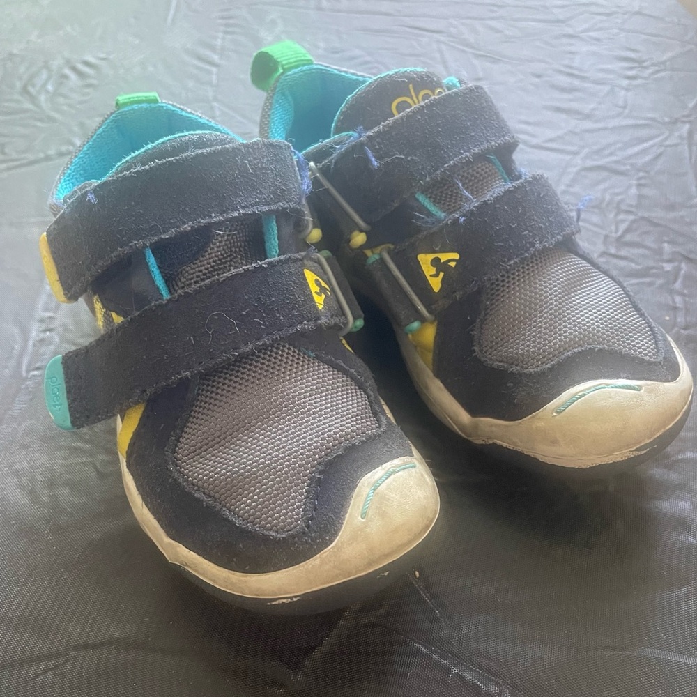 Plae Ty Shoes 8.5 - Navy & Steel